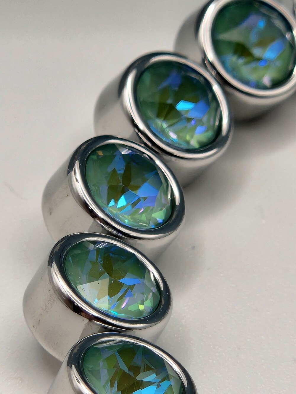 Touchstone Crystal Ice Bracelet, Silky Sage Delite - Picture 7 of 9
